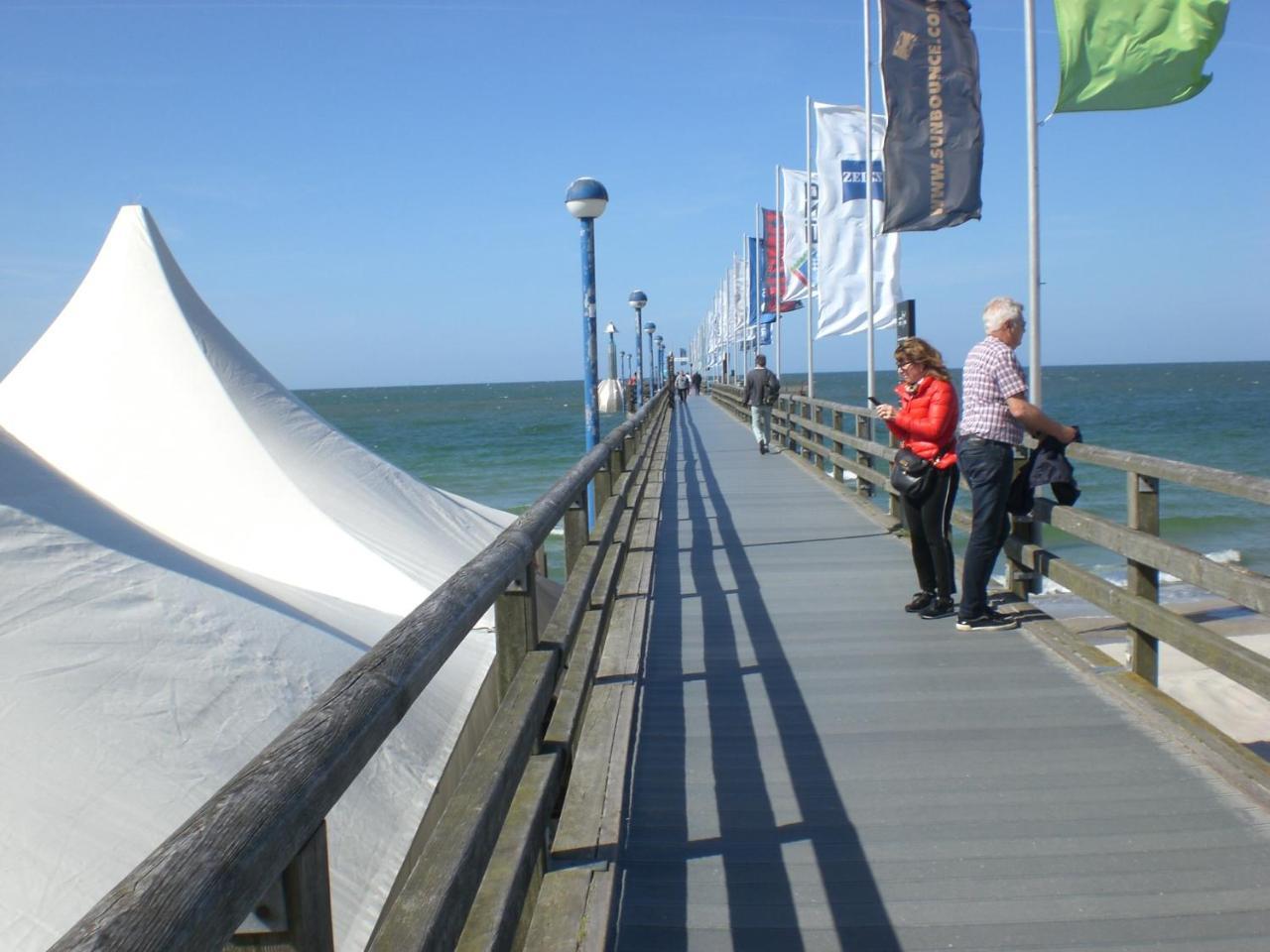 Ferienwohnung Achtern - Diek - am Strand Ostseeheilbad Ostseeheilbad Zingst Exterior foto